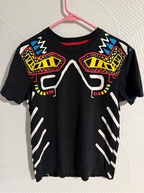 Ron Bass Men’s Black Graphic Tee with Colorful Tribal Print